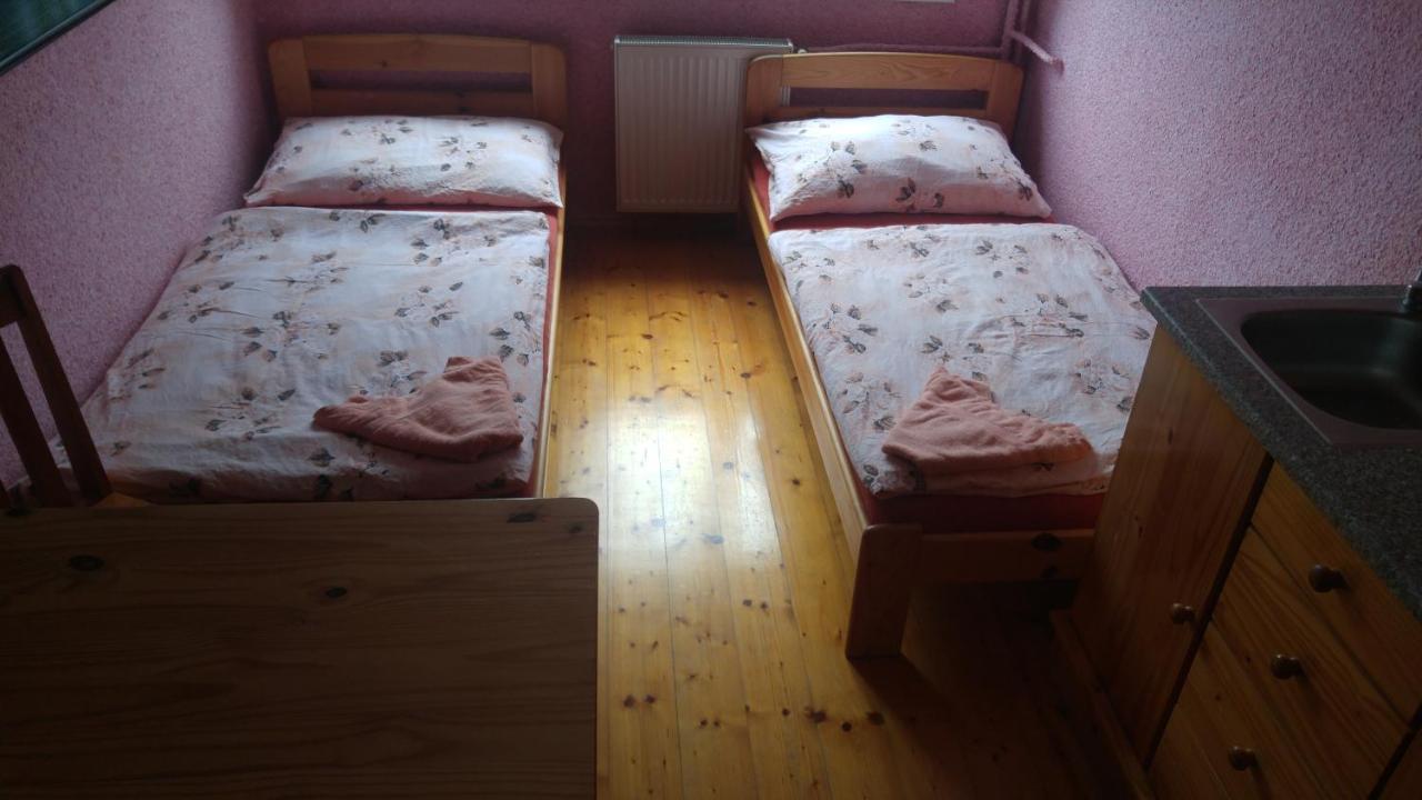 Penzion Apartmany Becov 베코브나드테플로우 외부 사진