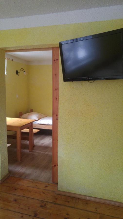 Penzion Apartmany Becov 베코브나드테플로우 외부 사진